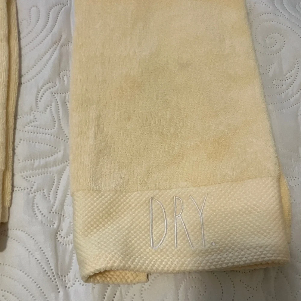 Rae Dunn hand towels